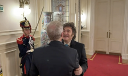 "No tengo dudas: ¡Fue glorioso!": El fuerte abrazo de Javier Milei a José Antonio Kast tras ganar las elecciones en Chile